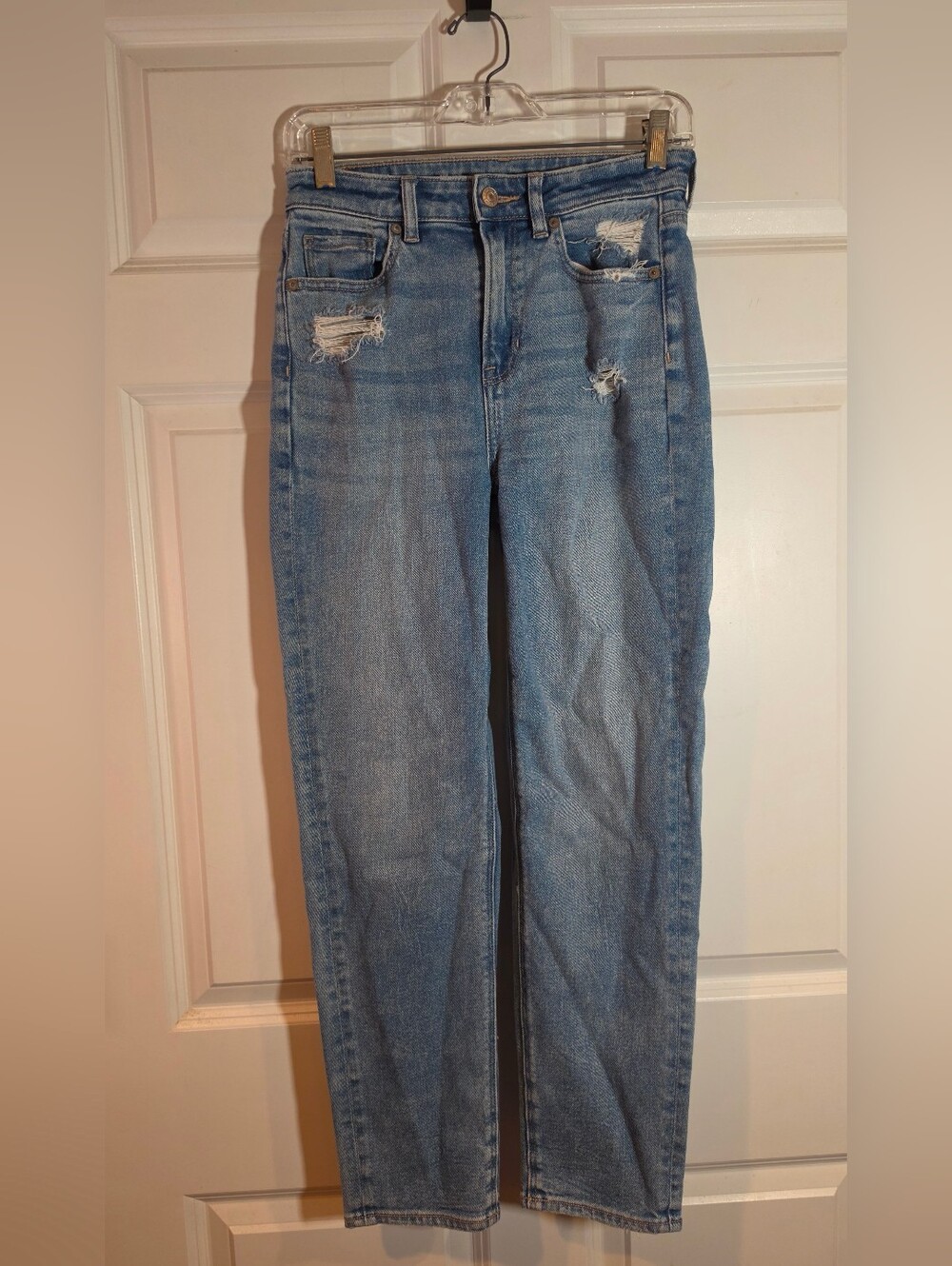 American Eagle Blue Straight Leg Distressed Jeans Size 0